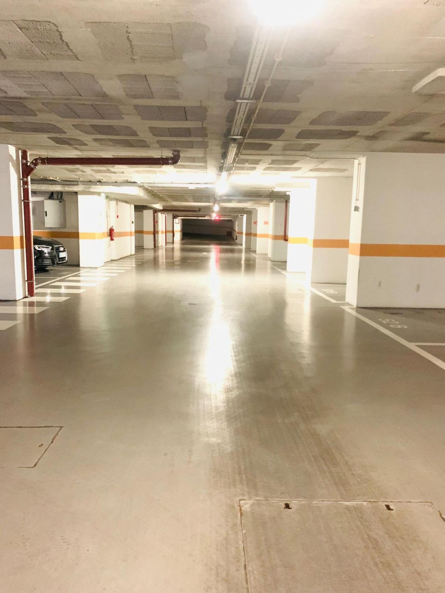 - Martim Moniz And Garage