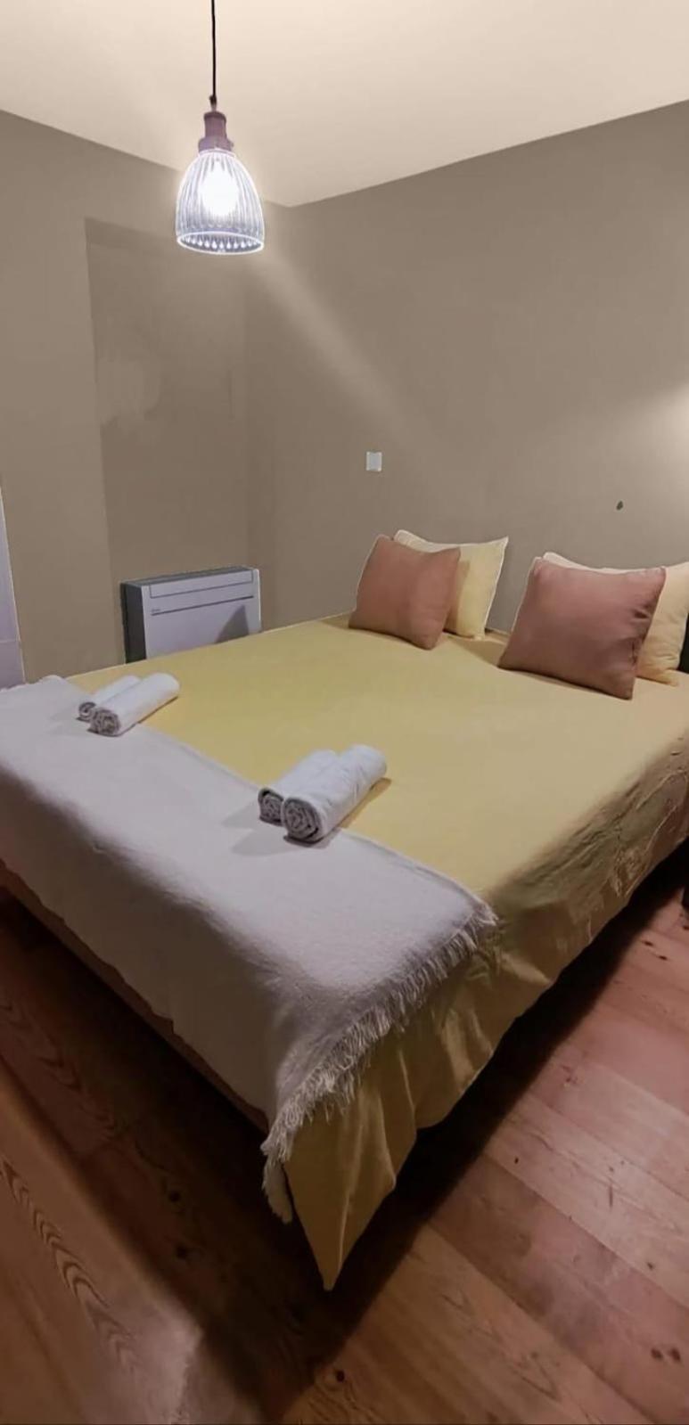 Habitación en casa particular Double With Private Wc In Shared House In Downtown Lisboa