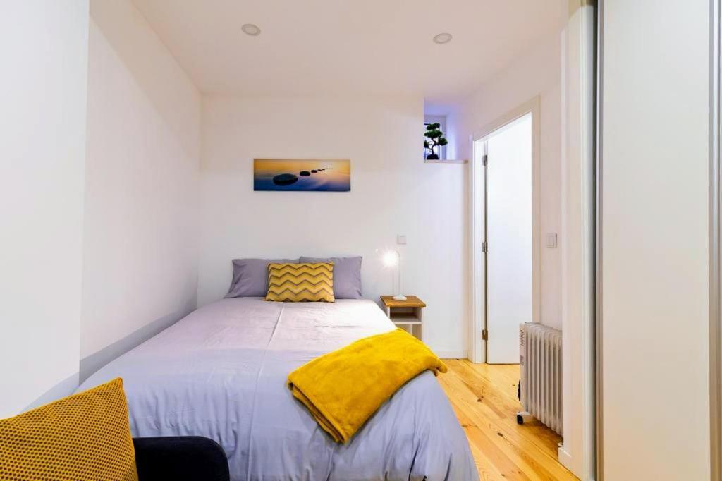 Mourarias Place - Yellow Apartamento