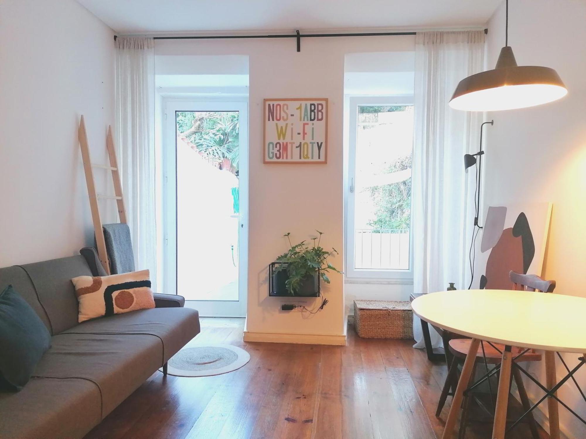Casa Com Jardim Privado Apartamento