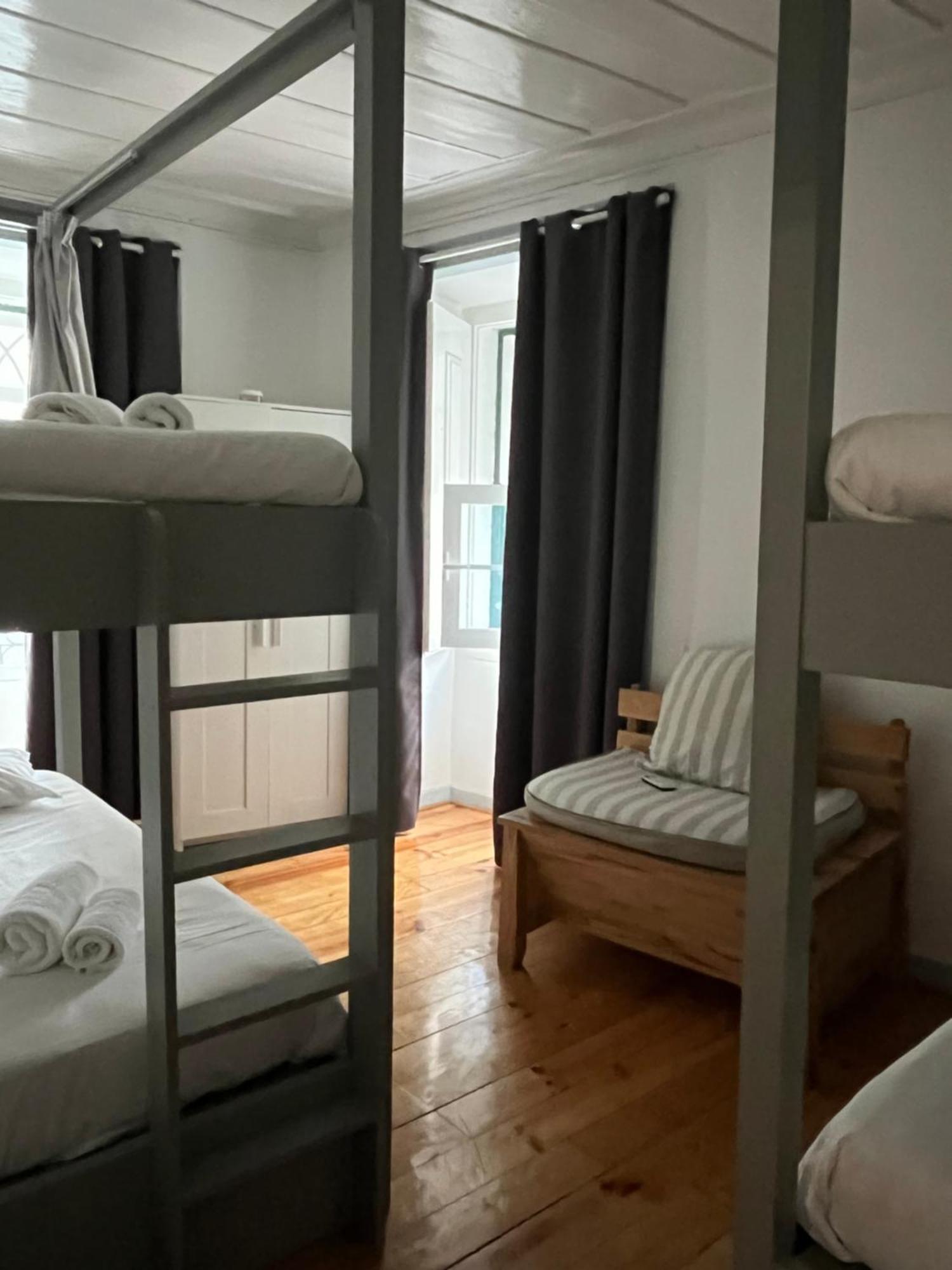 Alface Hall & Bar Hostel Lisbon