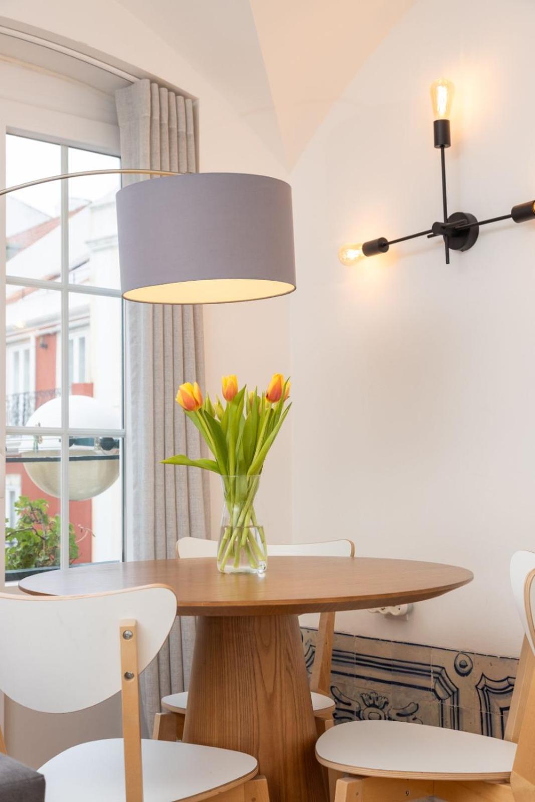 Apartamento Lisbon's Gem: Moorish Arch Near River Acces