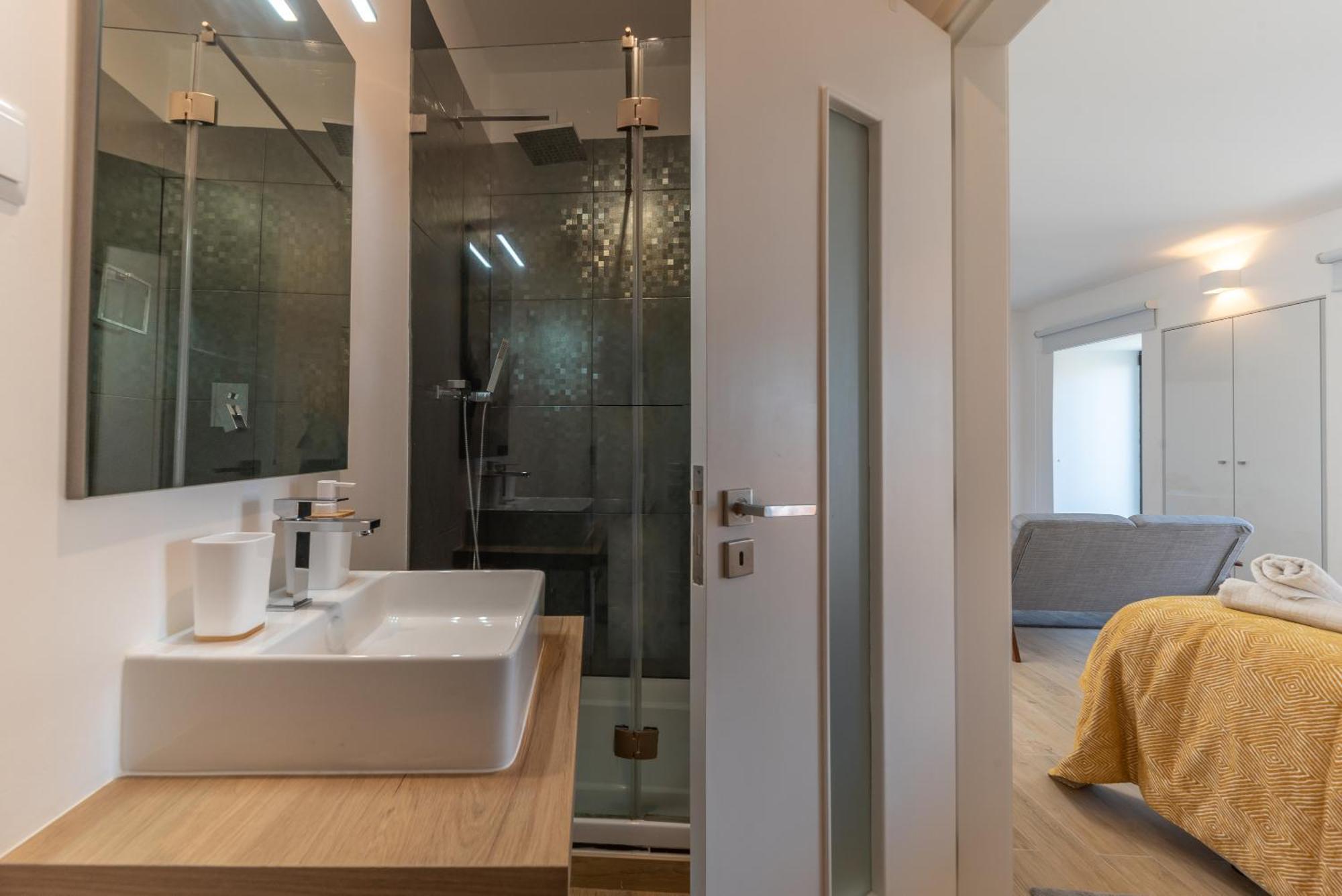 Orange 3 House - Chiado Studios Apartment Lisbon