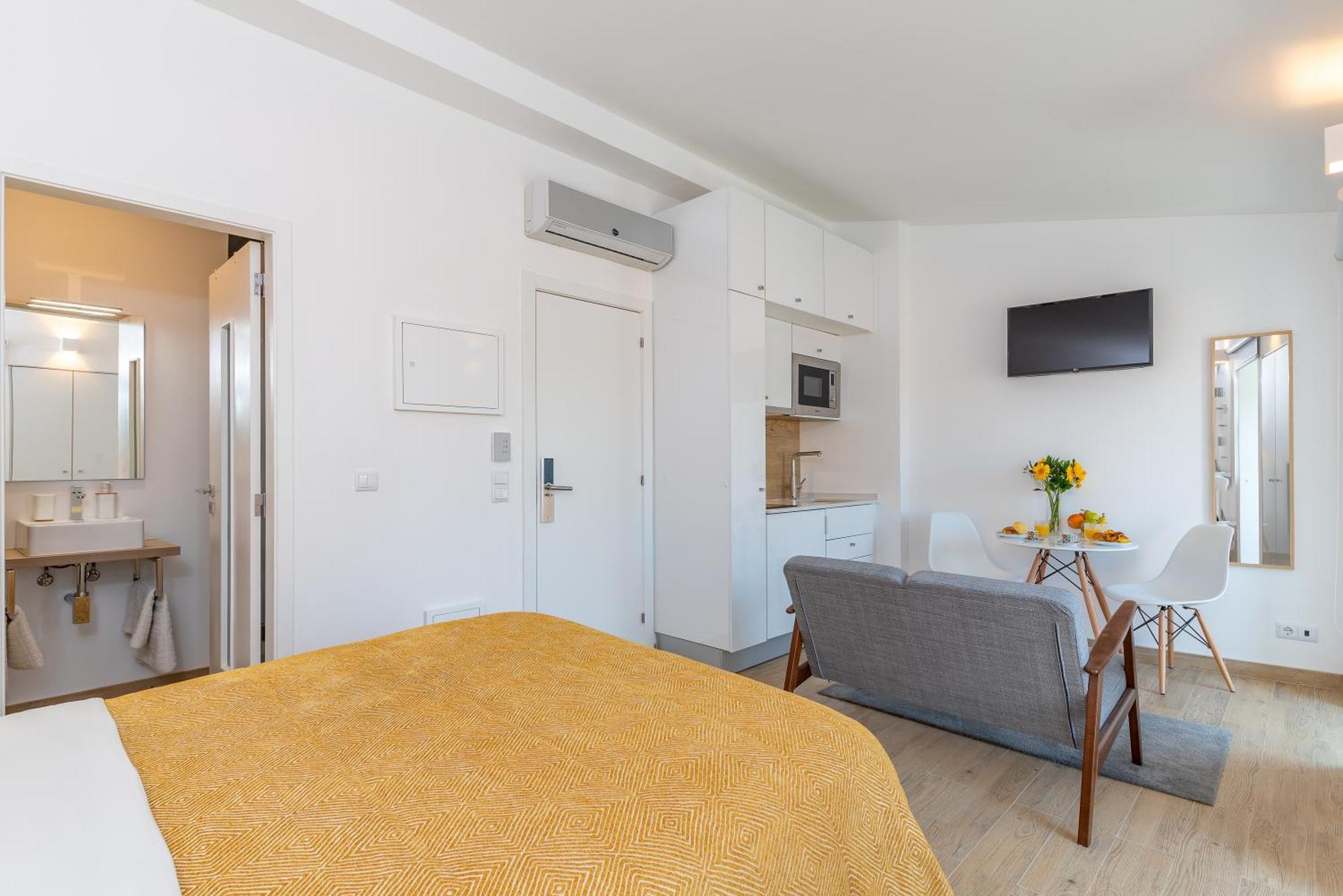 Orange 3 House - Chiado Studios * Lisbon