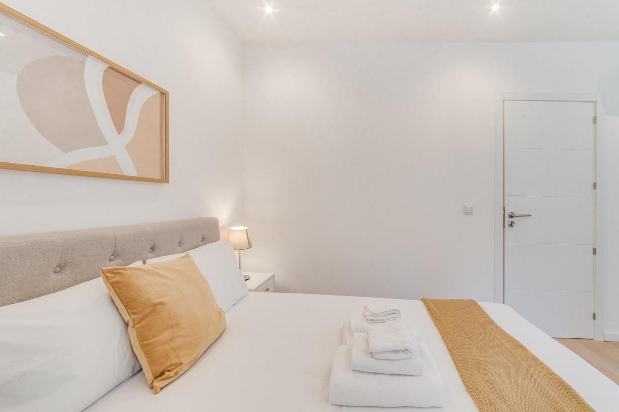 Yellow Charm - Campolide Apartamento *