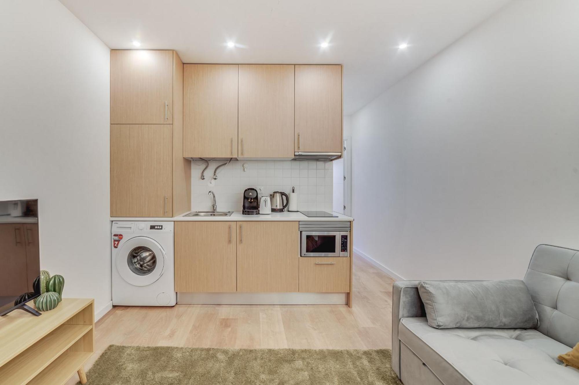 Yellow Charm - Campolide Apartamento