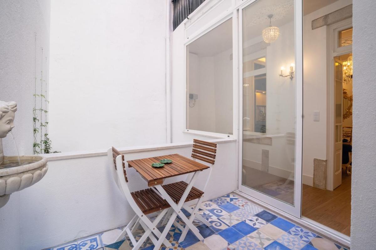 Apartamento Baroque With Patio Portuguese Soul Bica Tram 4p