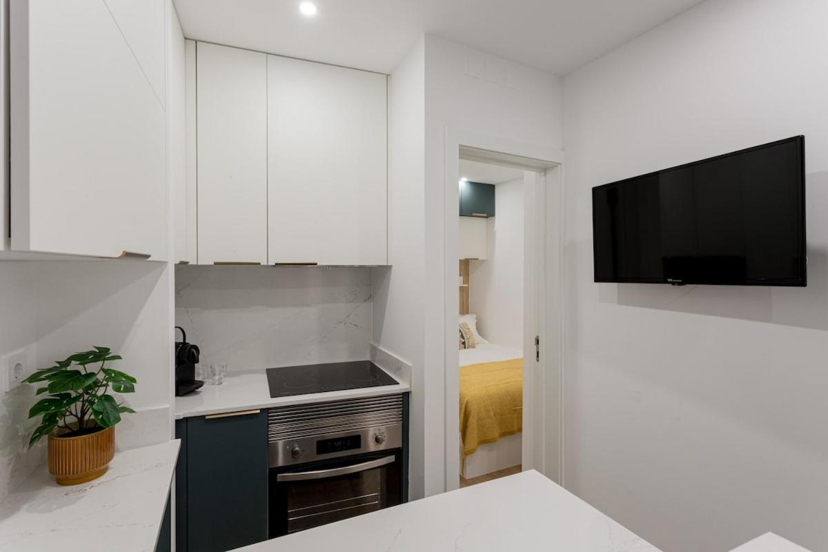Petite Charm In Old Apartamento *