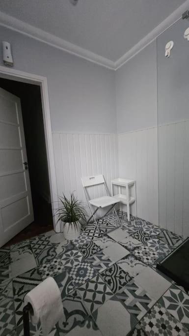 Habitación en casa particular Solo Grande Con Balcon