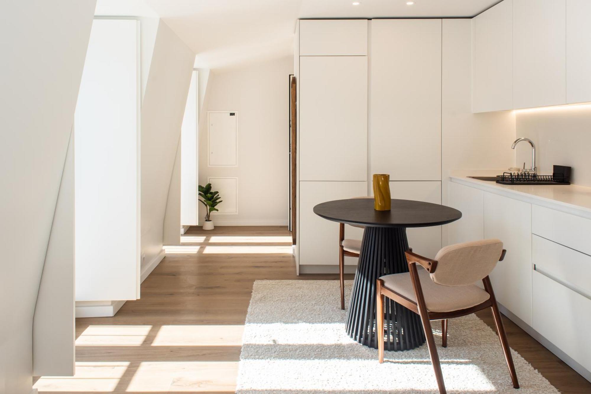 The Haus - Santa Barbara I