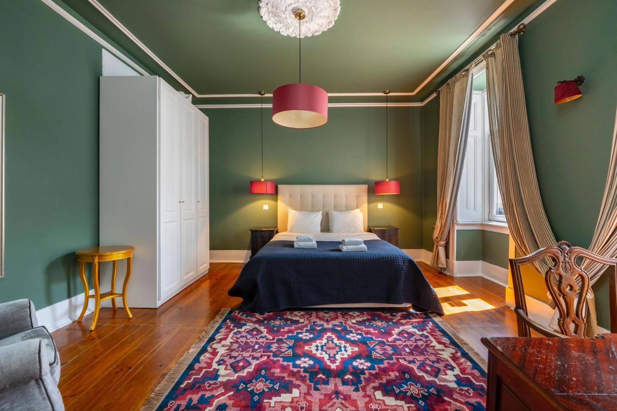 Eine Mischung Aus Altem Wort Und Modernem Charme In Lissabon * Lisboa