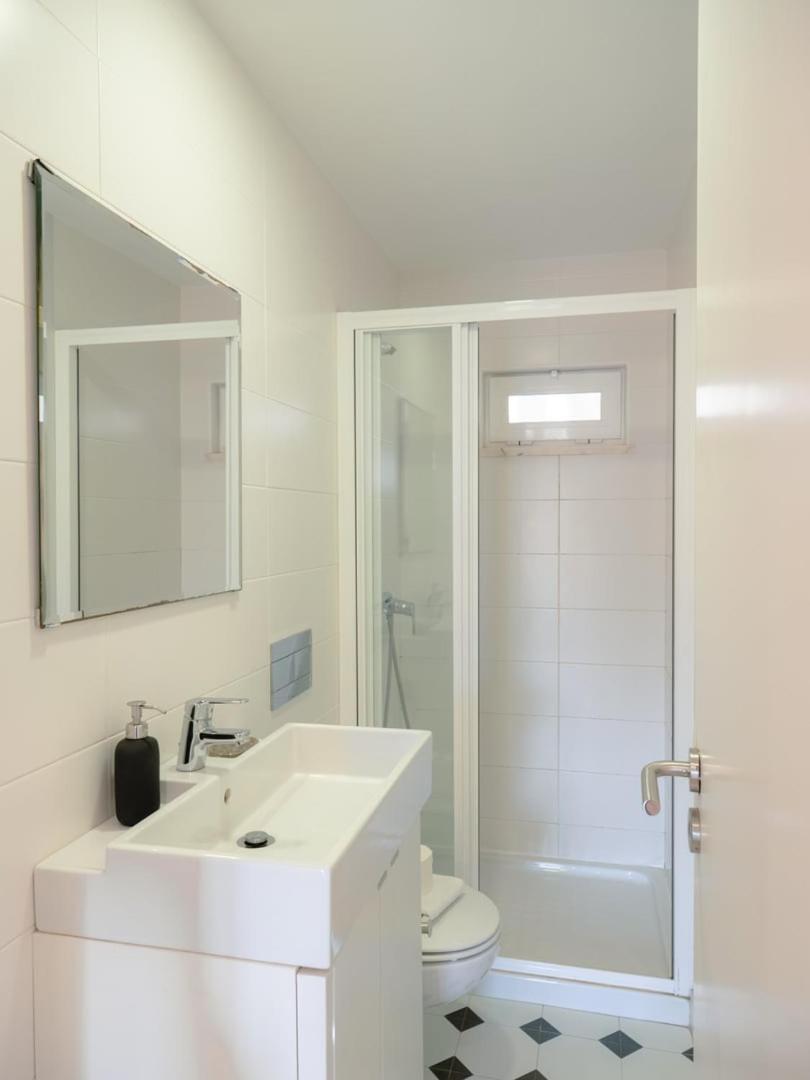 Charming Duplex In Graca | By Airnest