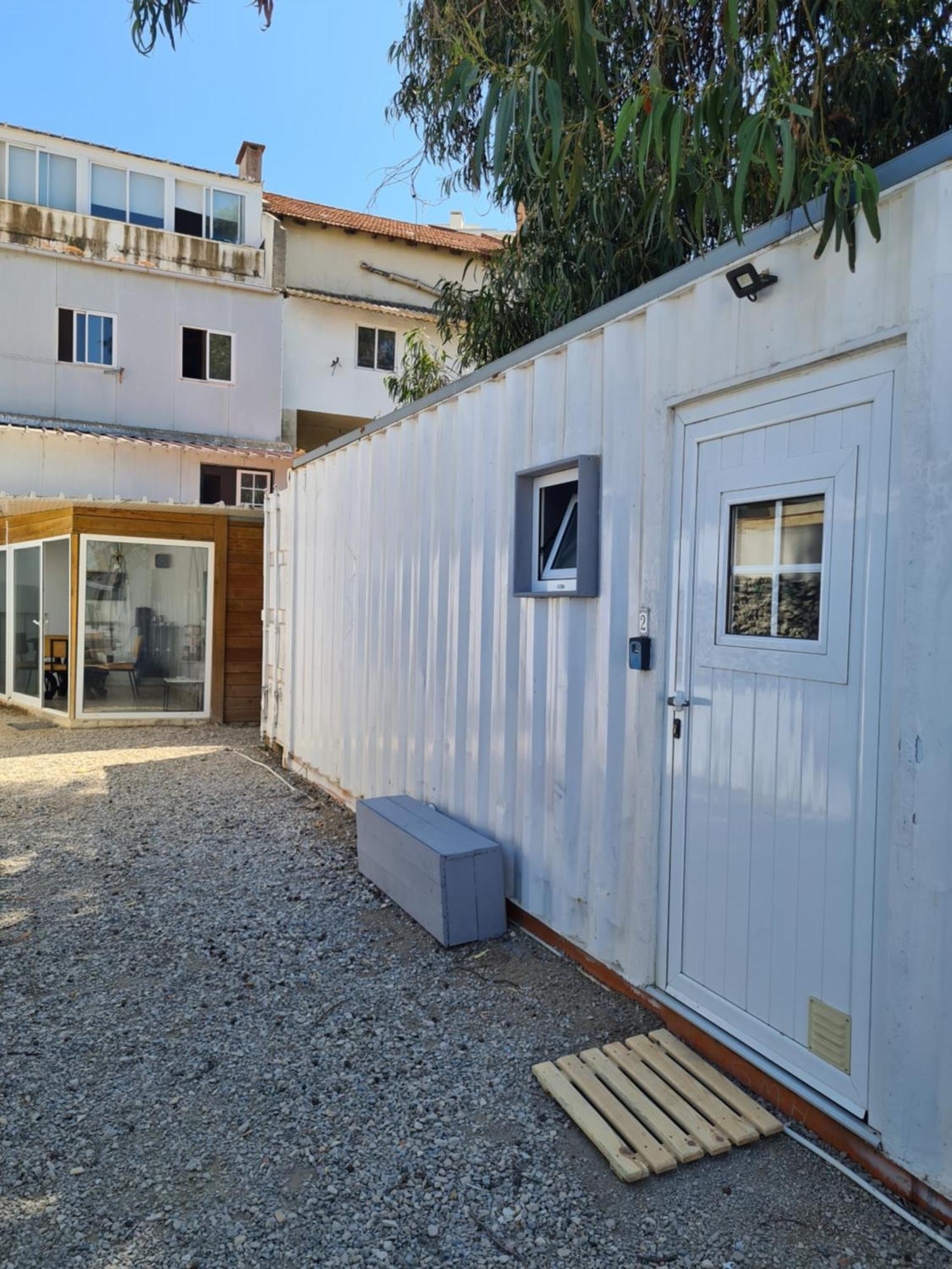 Hostal Casa Vale Ecotainer Lisboa