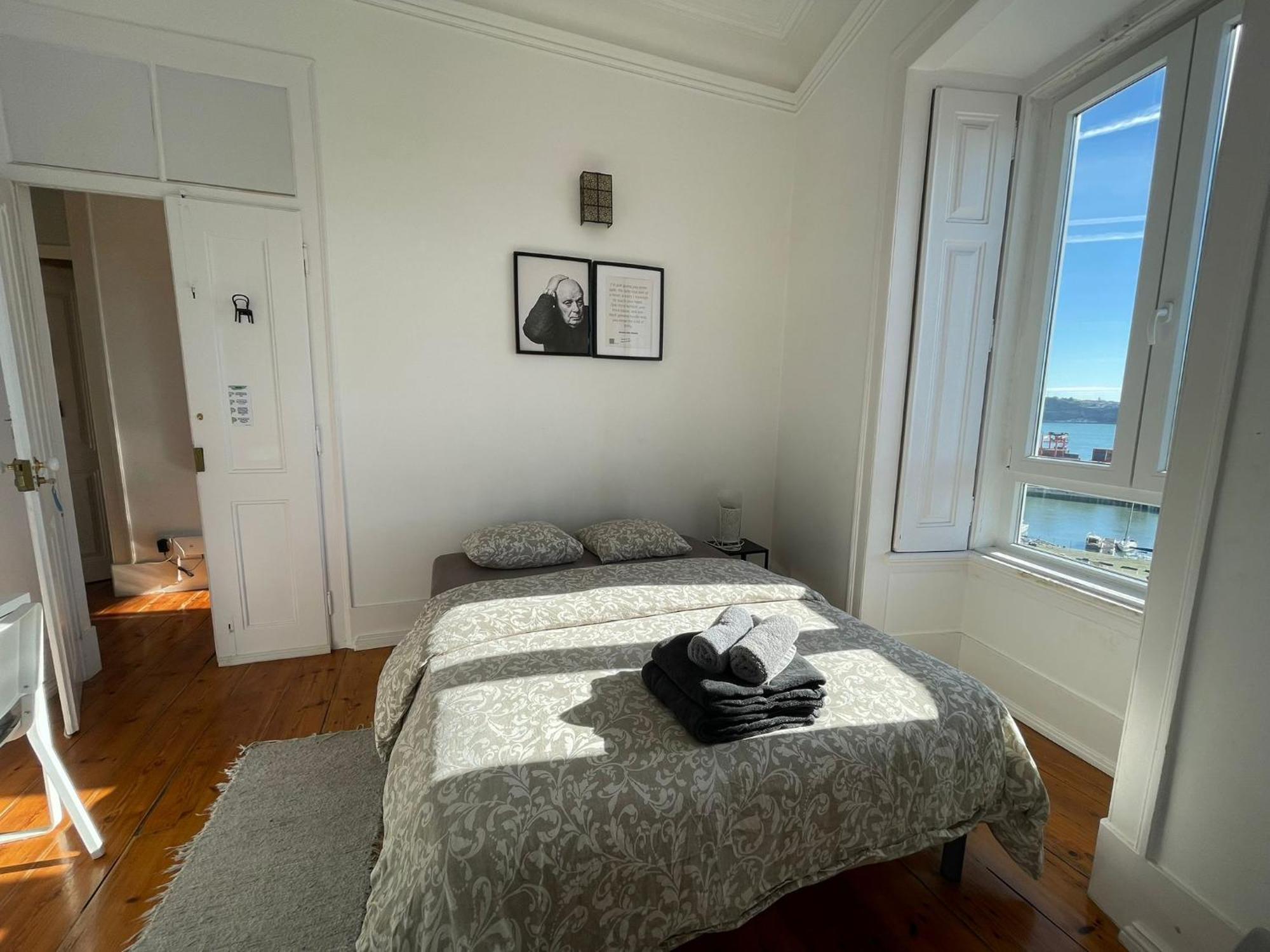 Embassy Arriaga Private Elegance In Stylish Shared Casa de hóspedes Lisboa