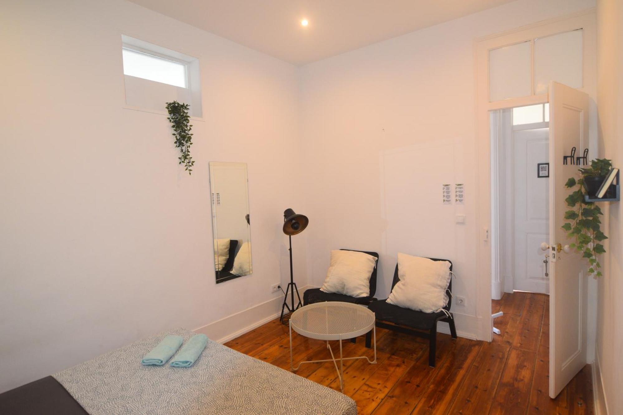 Embassy Arriaga Private Elegance In Stylish Shared Lisboa