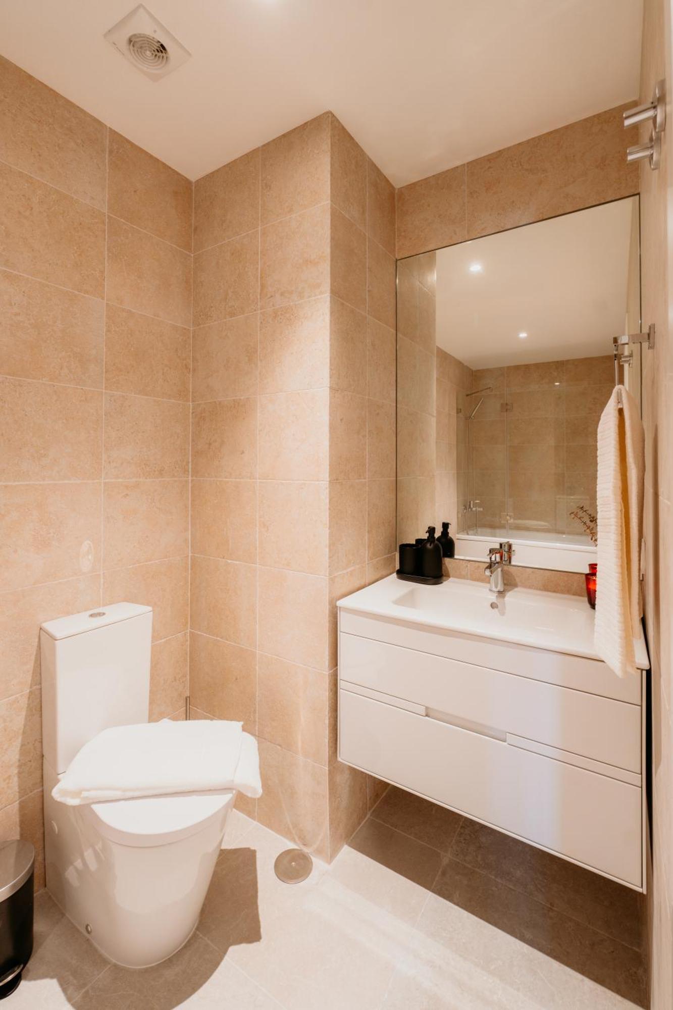 Mary Pink - No 3c - Sublime Two-bedroom Apartamento *