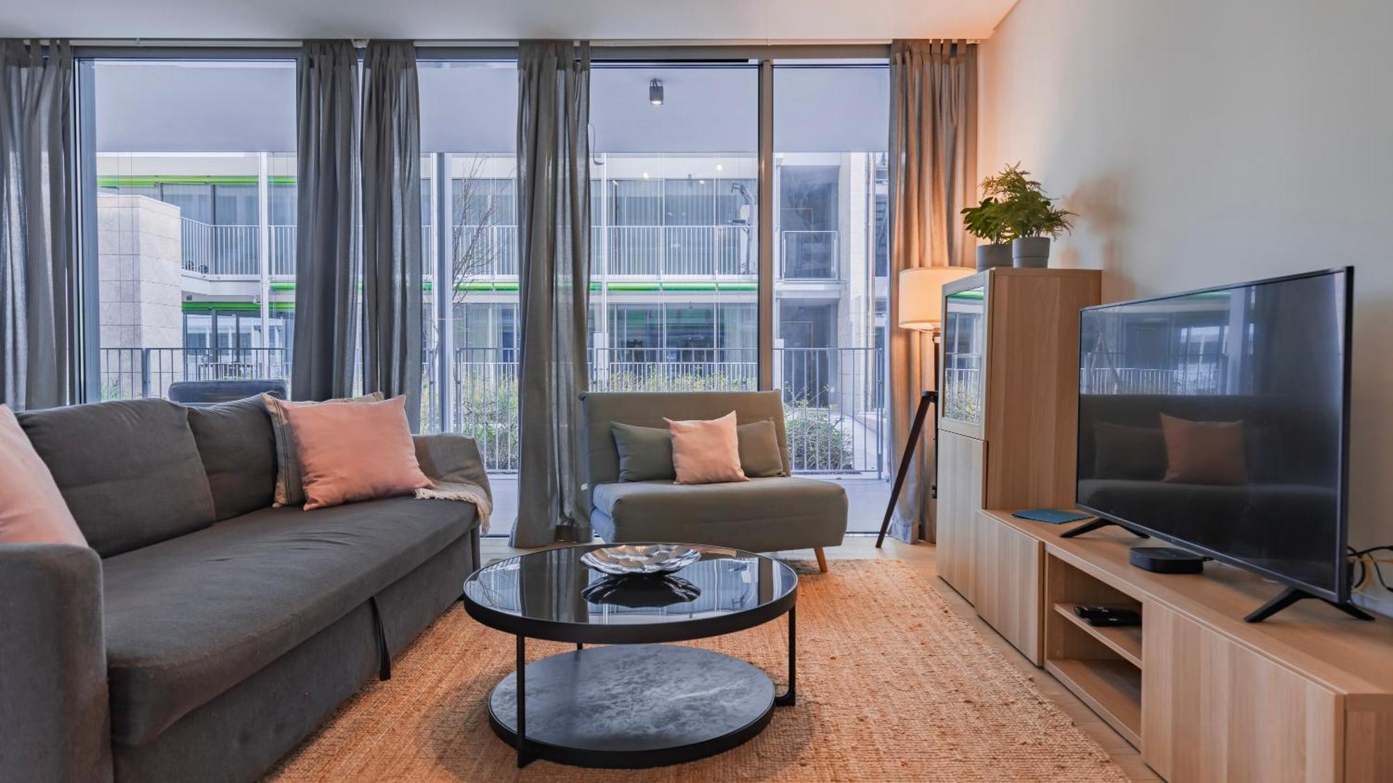 Modern 2bdr With Garage By Lovelystay Apartamento Lisboa