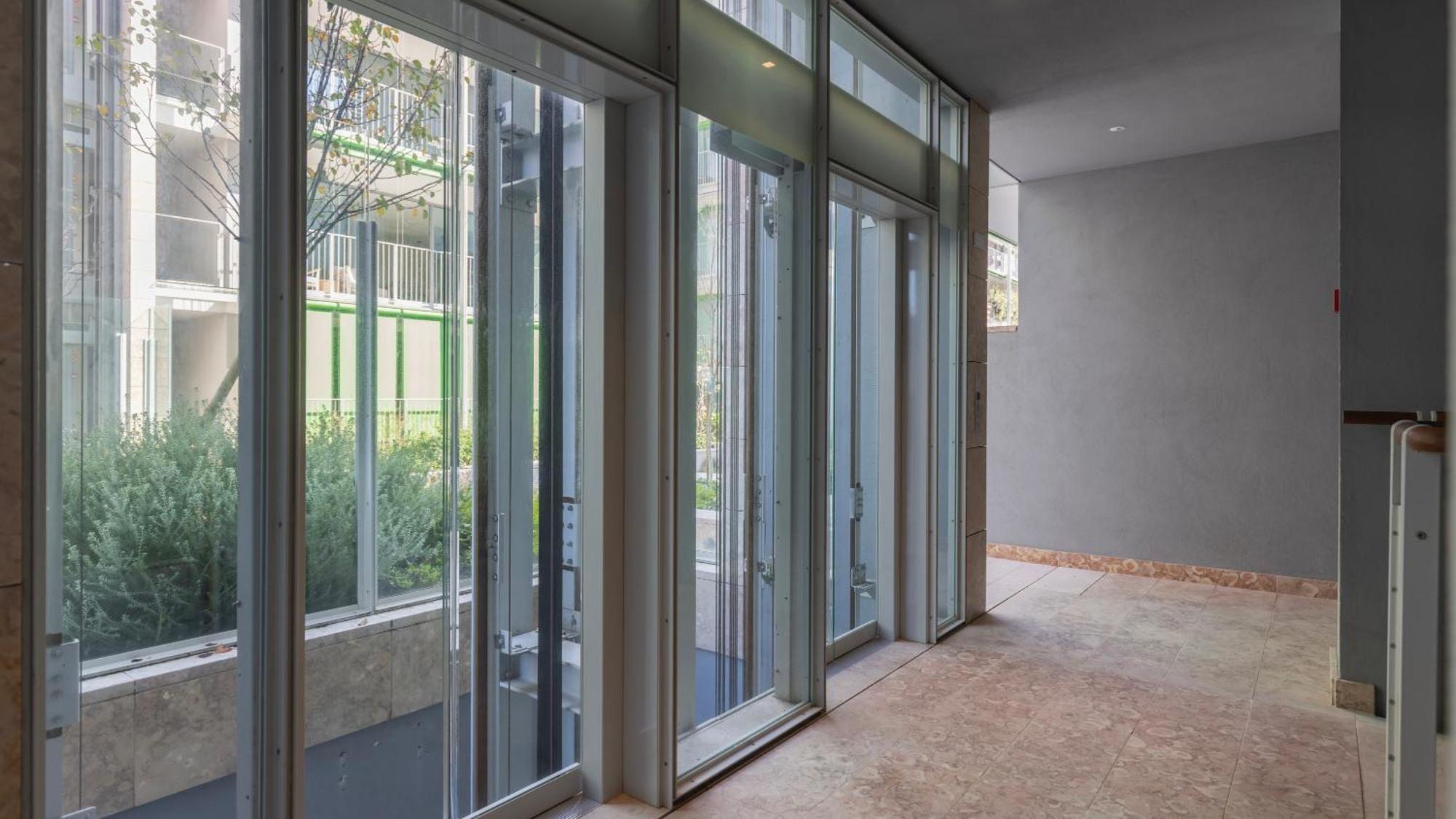 Modern 2bdr With Garage By Lovelystay *