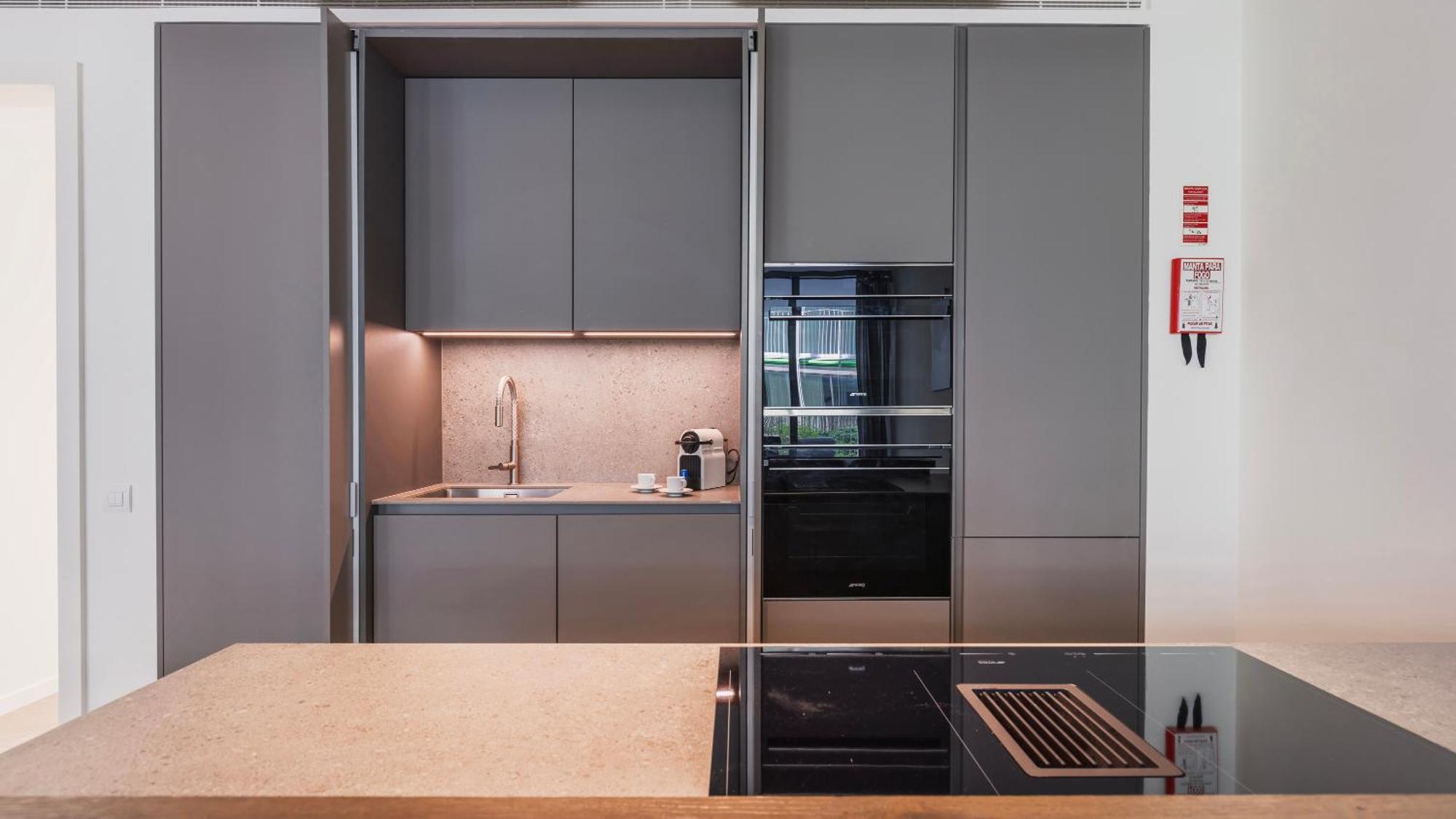 Modern 2bdr With Garage By Lovelystay Lisboa