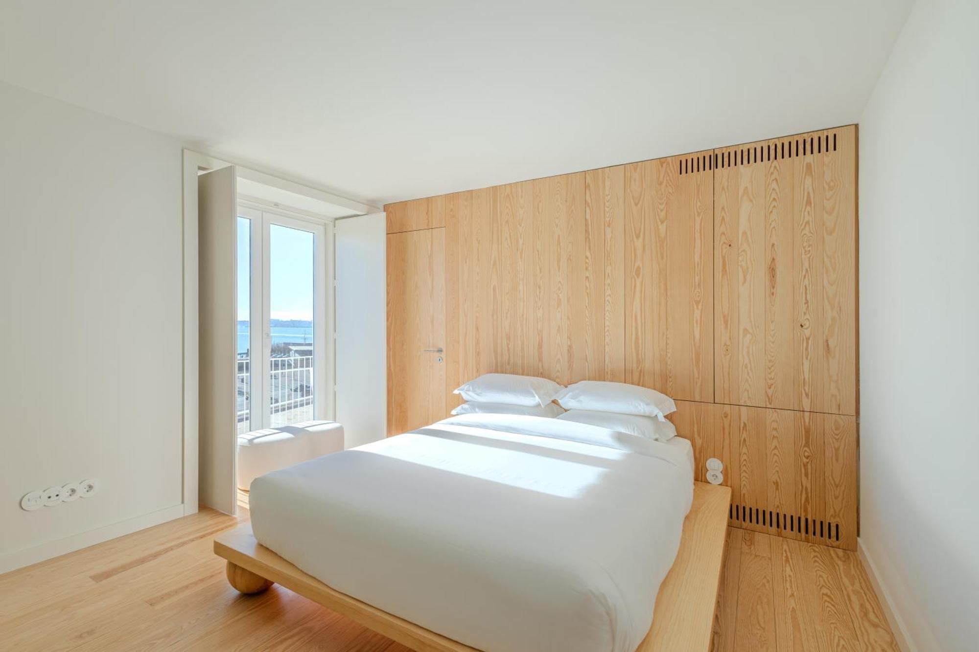 Lioz Apartahotel 4*