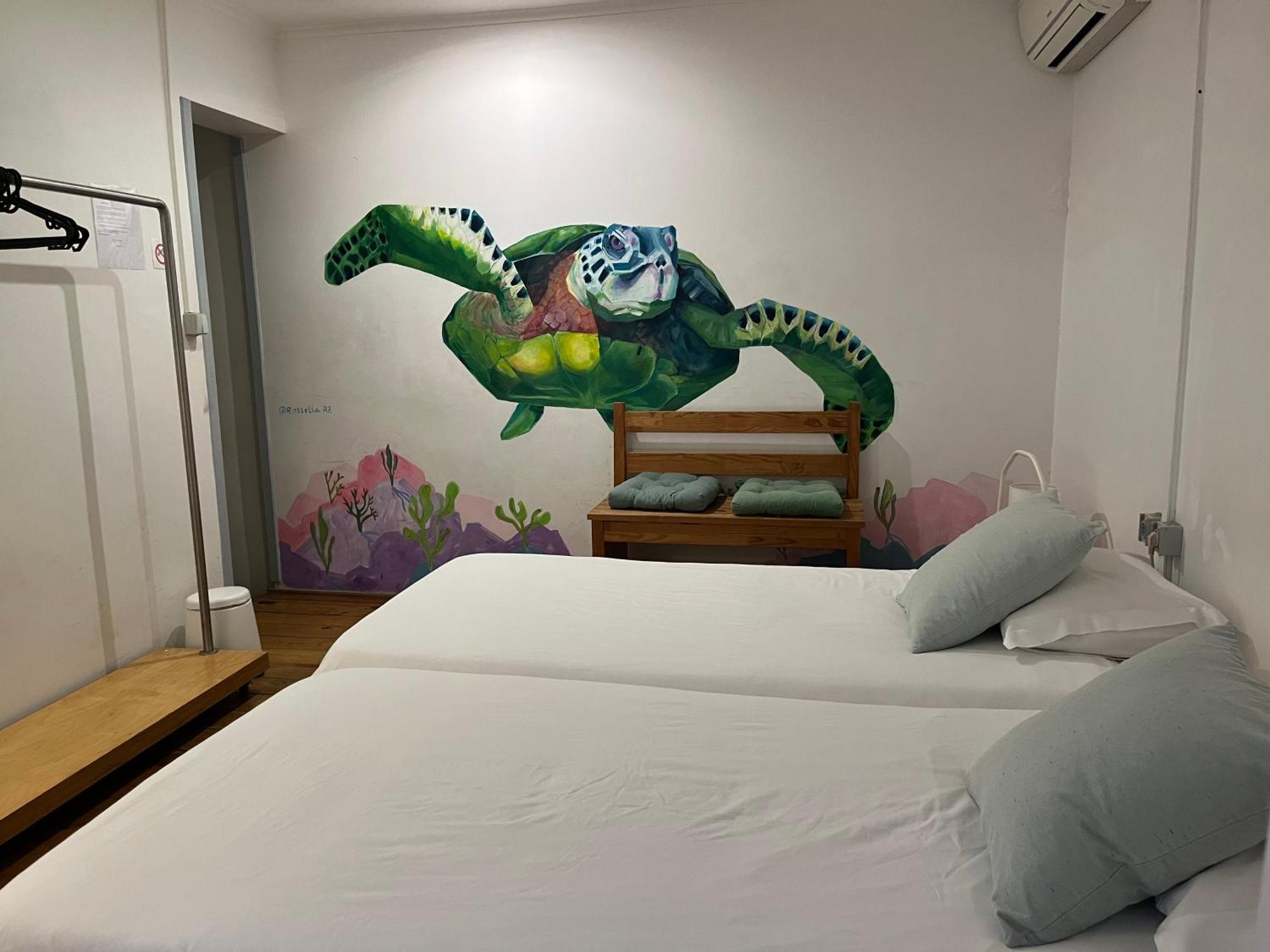 Hostel Alface Hall & Bar *
