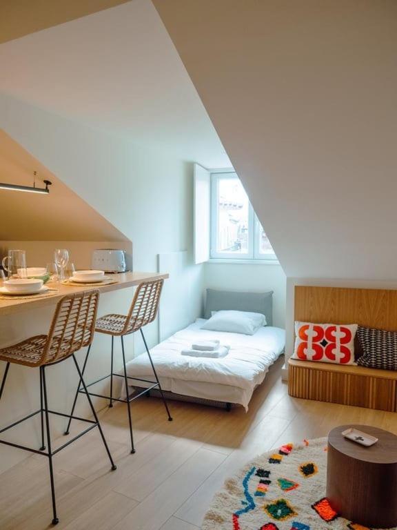 After B00Klng Must Scаn Qr-C0Dе --Chic 2Br Duplex * Lisboa