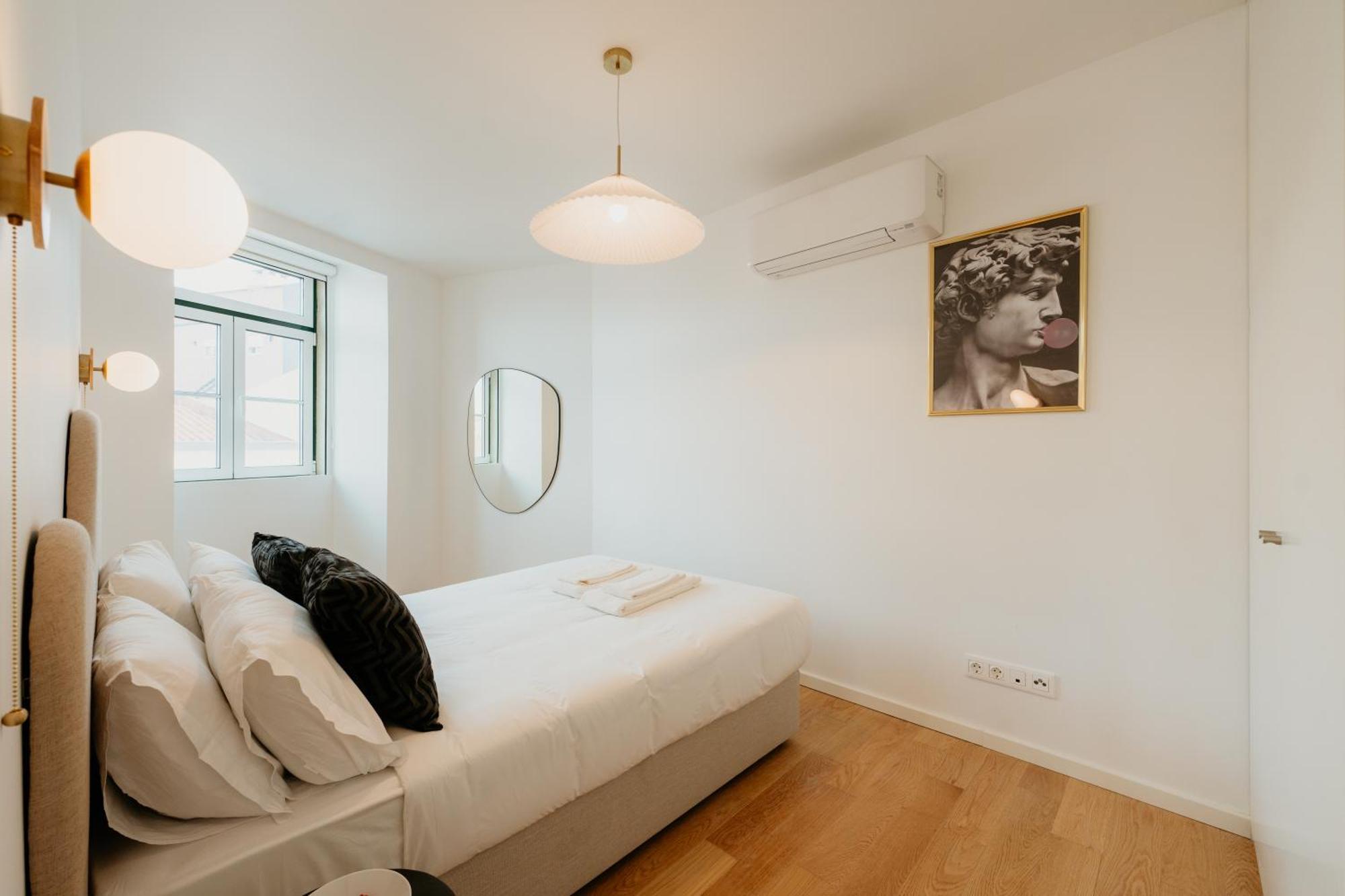 Pink House Beautiful 2 Bedroom Flat In Center * Lisboa