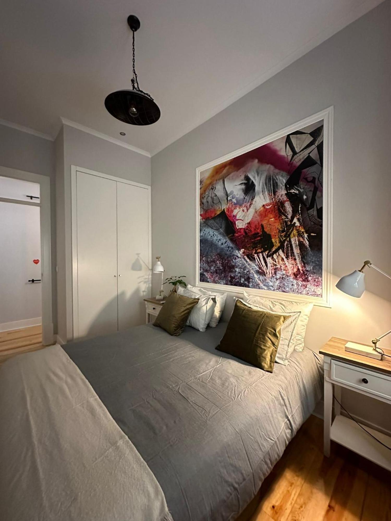 Pleasant Bedrooms In Shared House In The Center Of Praca Da Figueira * Lisboa