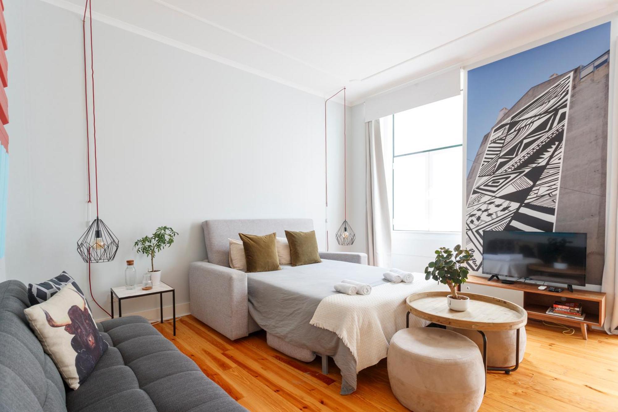 Pleasant Bedrooms In Shared House In The Center Of Praca Da Figueira Habitación en casa particular *
