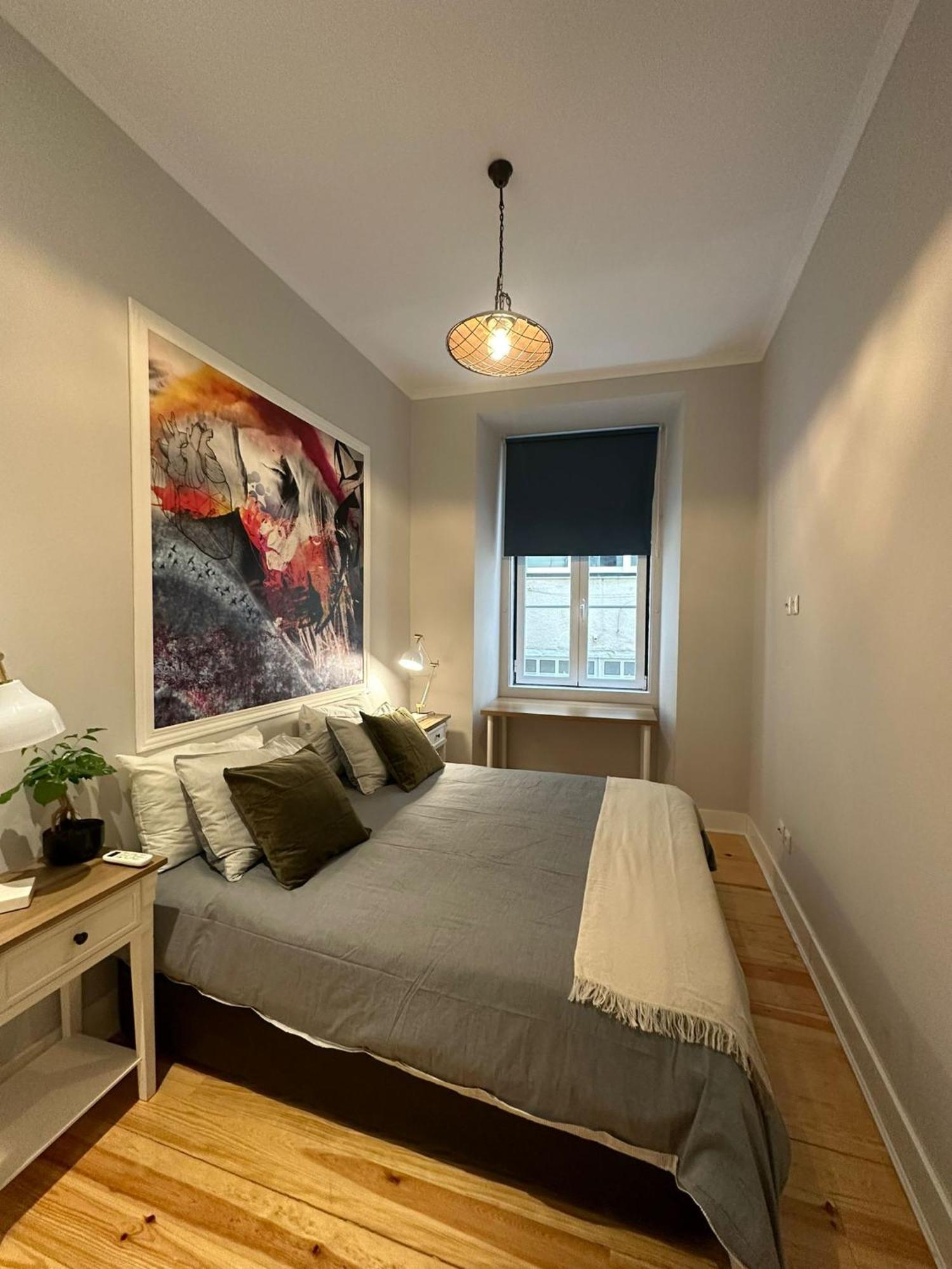 Pleasant Bedrooms In Shared House In The Center Of Praca Da Figueira