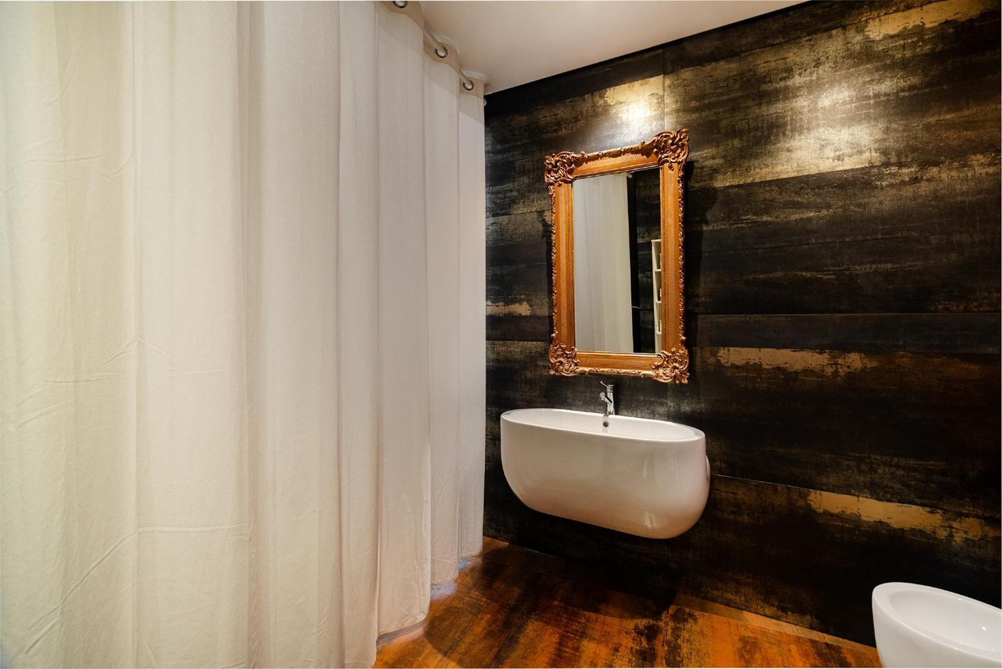 Apartamento Whome Elegant In Lisbon's Historic Bairro Alto *