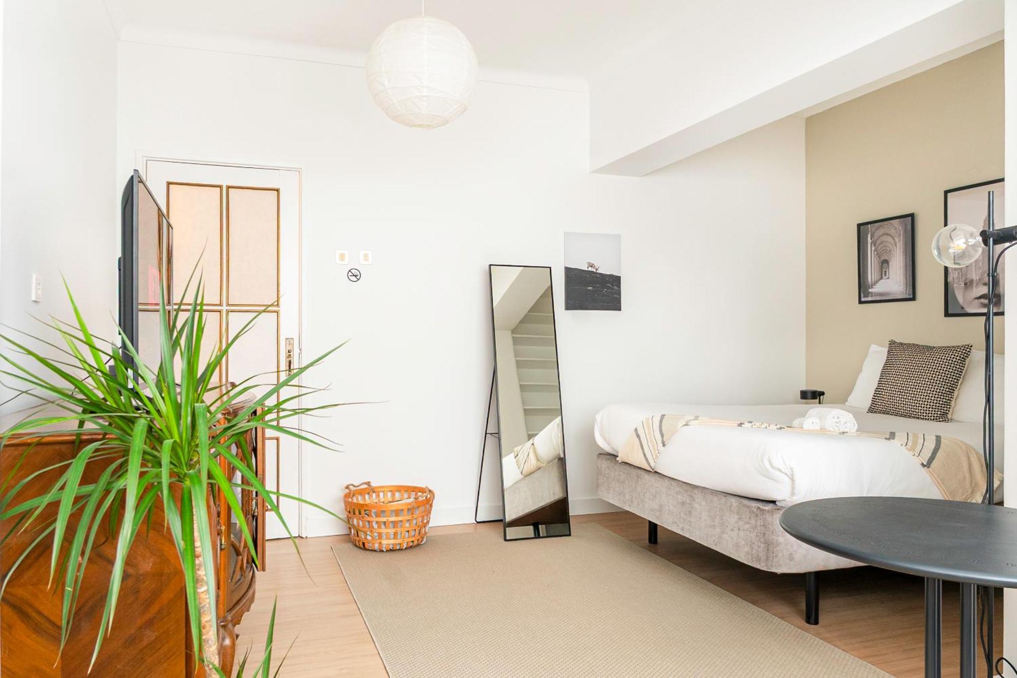 Soar I Urban Nest - Near Airport & Park Lisboa