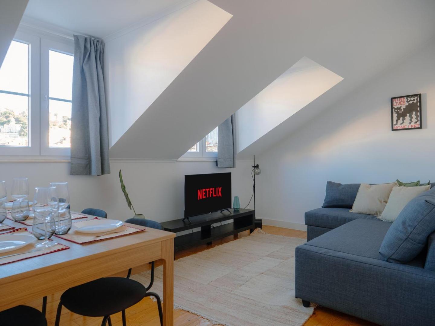 Stylish 2br Castle View - | By Airnest Apartamento Lisboa