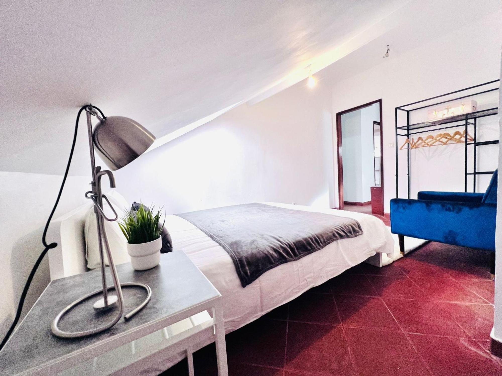 Hostal Bairro Alto, Location In Centre Lisboa