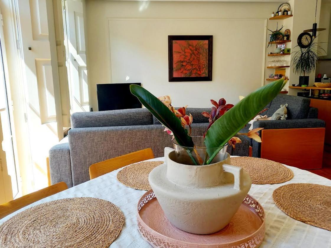 Charme Et Confort Au Coeur De Graca Habitación en casa particular *