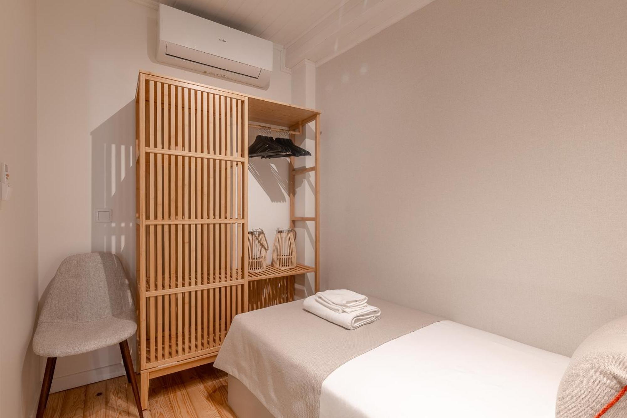 Be Fully Renovated! In The Heart Of The Old Town - Bica Apartamento