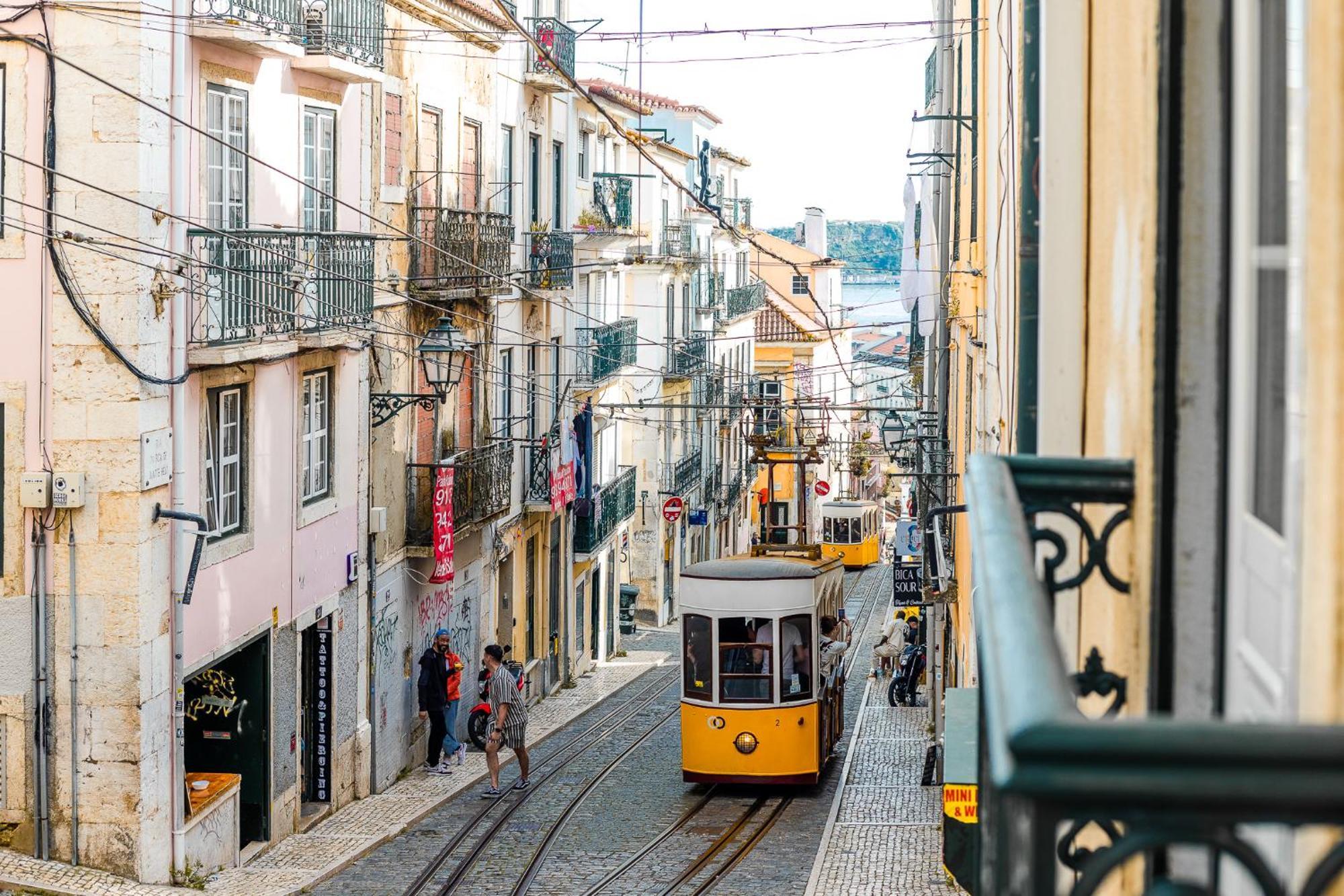 Be Fully Renovated! In The Heart Of The Old Town - Bica Apartamento Lisboa