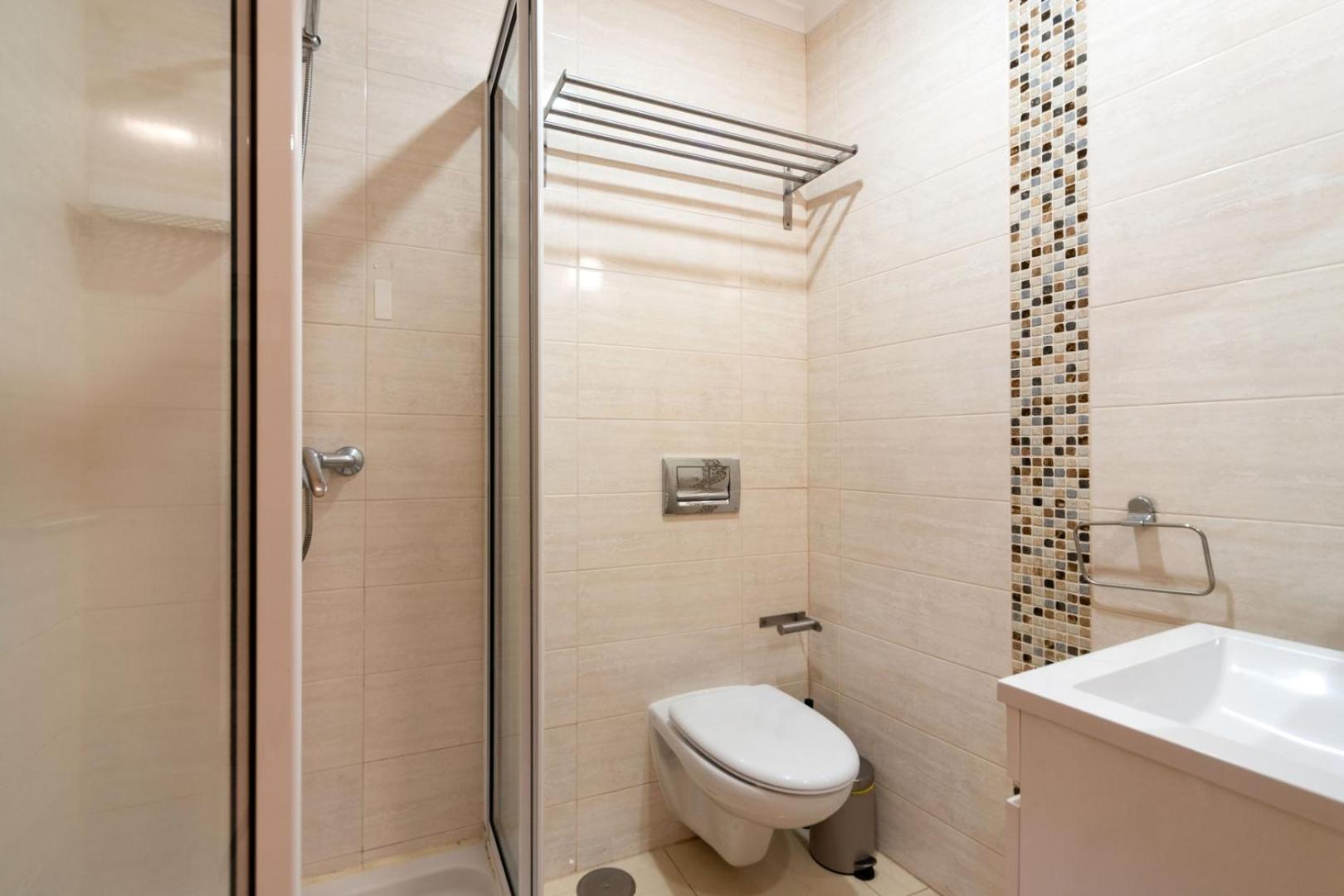 2-bed With A Charming Terrace At Intendente Lisboa