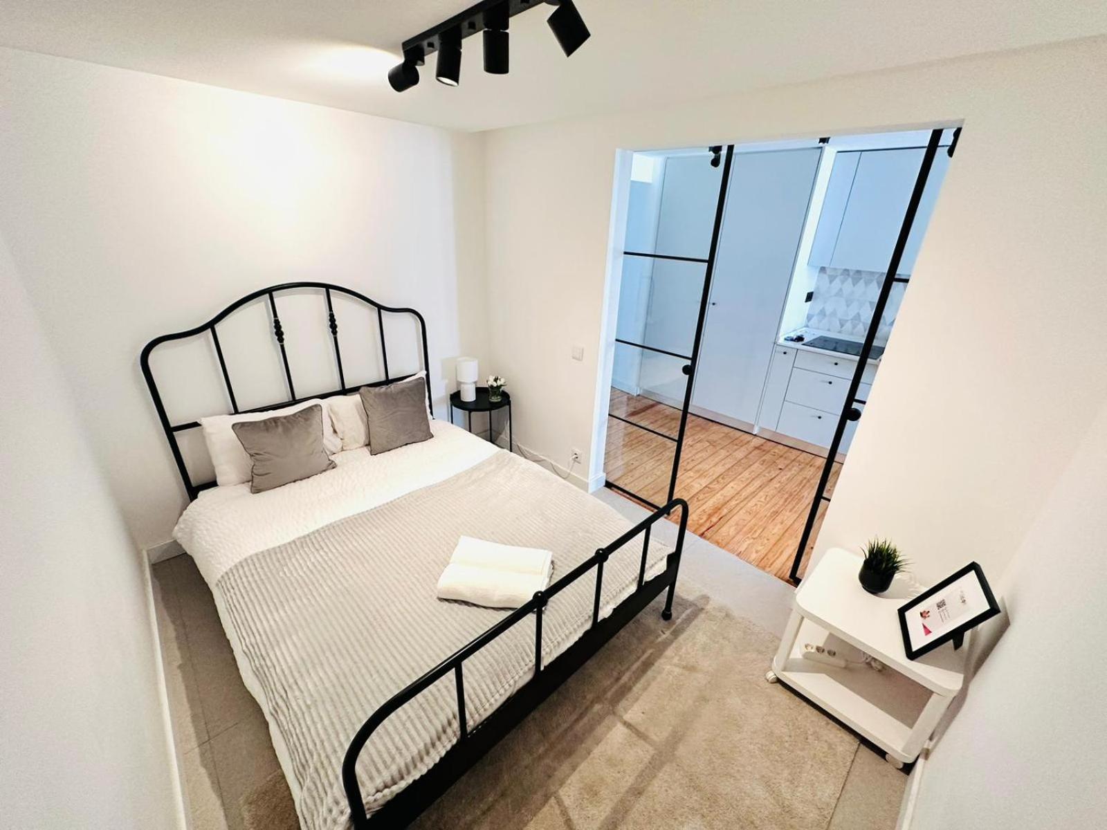 The Estrela House - No 107 - 2D - Comfort Two-Bedroom Apartment * Lisboa