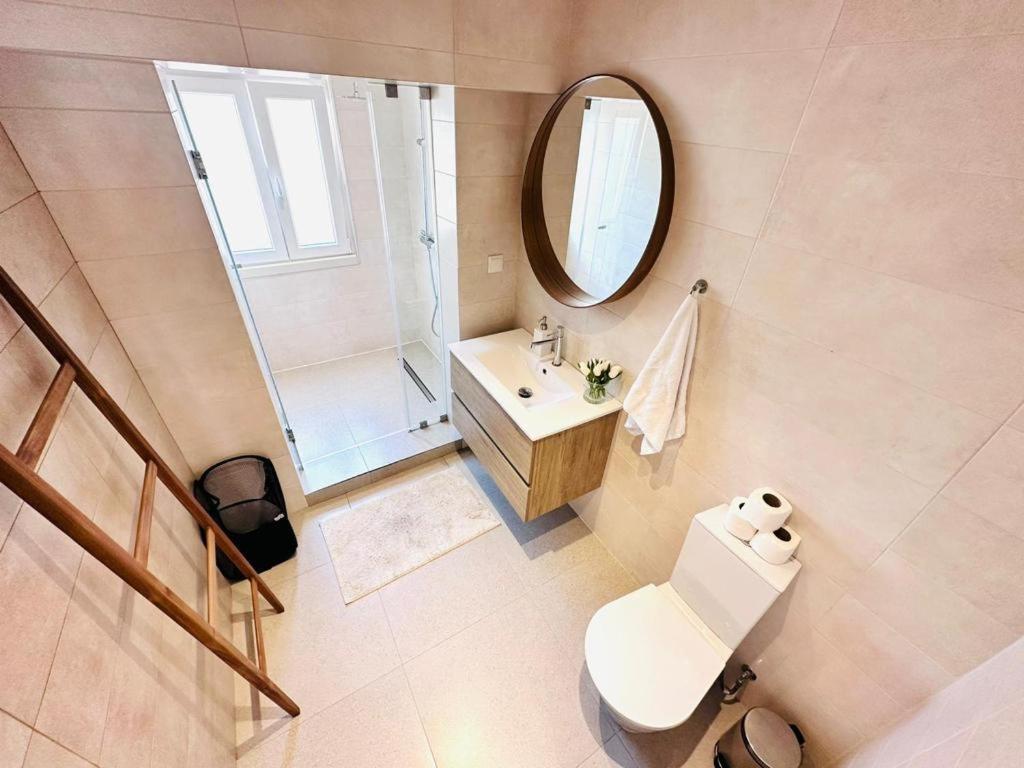 The Estrela House - No 107 - 2D - Comfort Two-Bedroom Apartment *