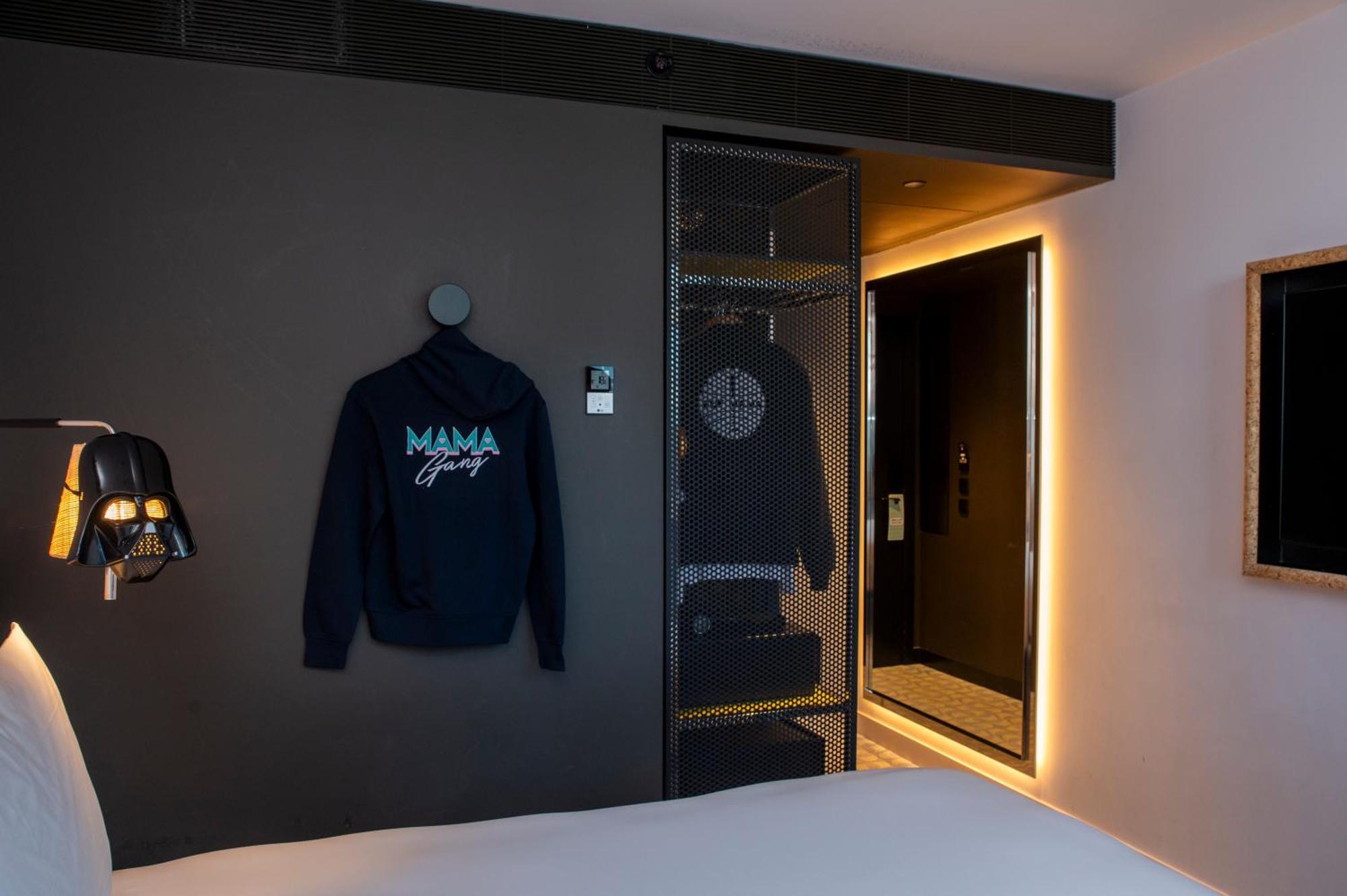 Mama Shelter