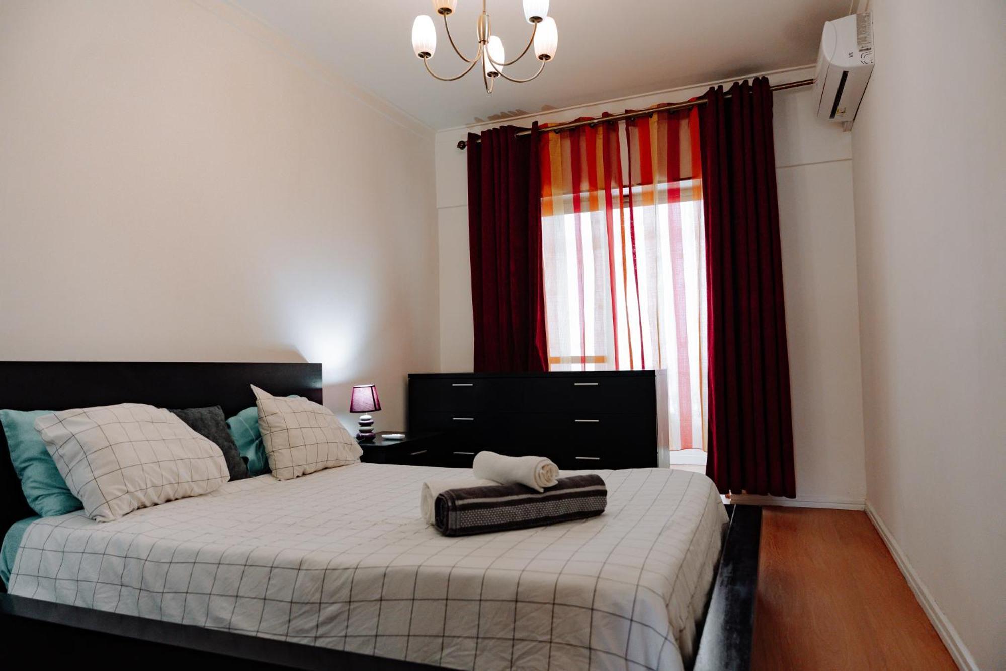 Family-friendly And Cozy 3-bedroom In Apartamento *