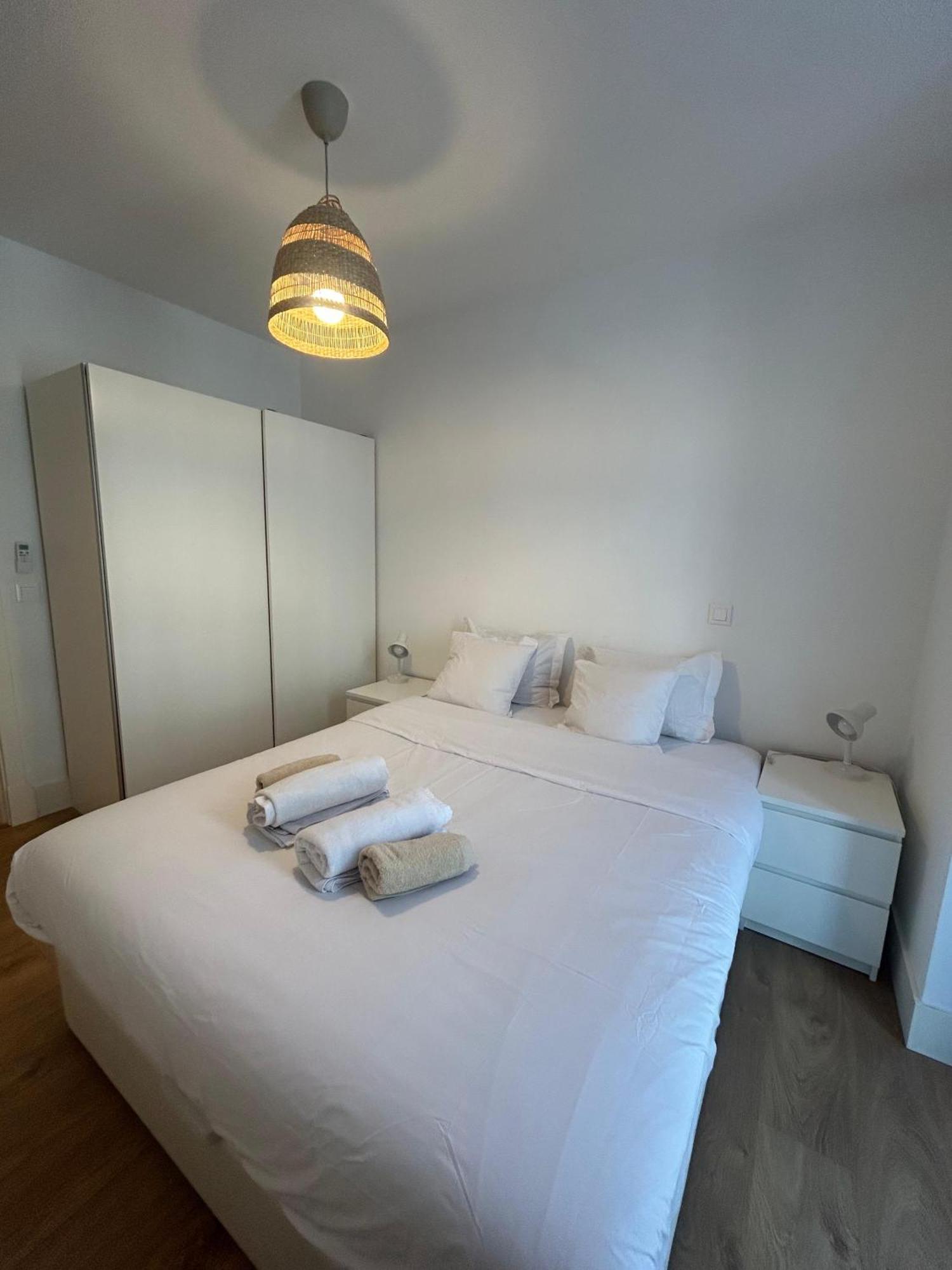 Modern By Soulplaces Apartment