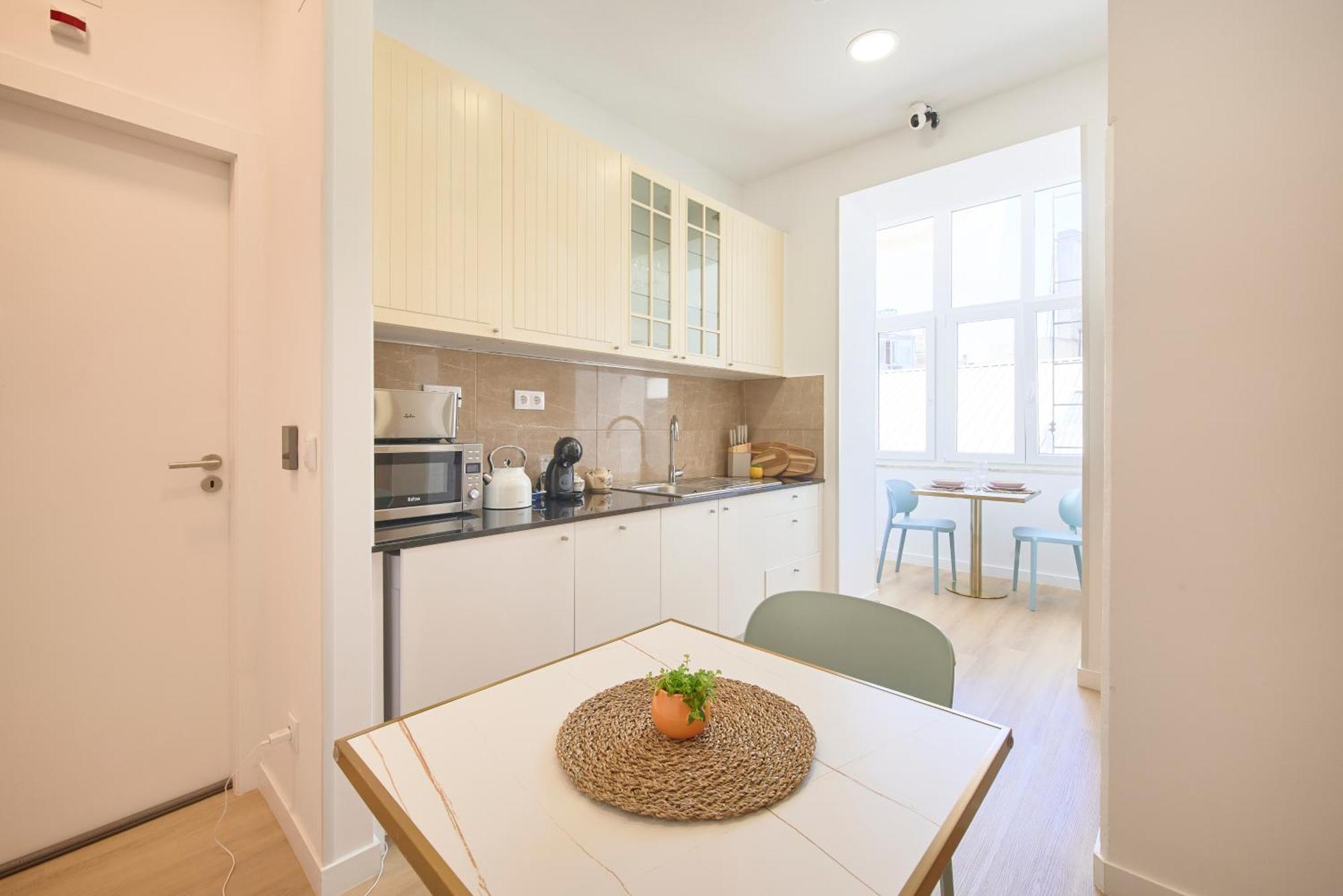 Brand New Anjos Hostal *
