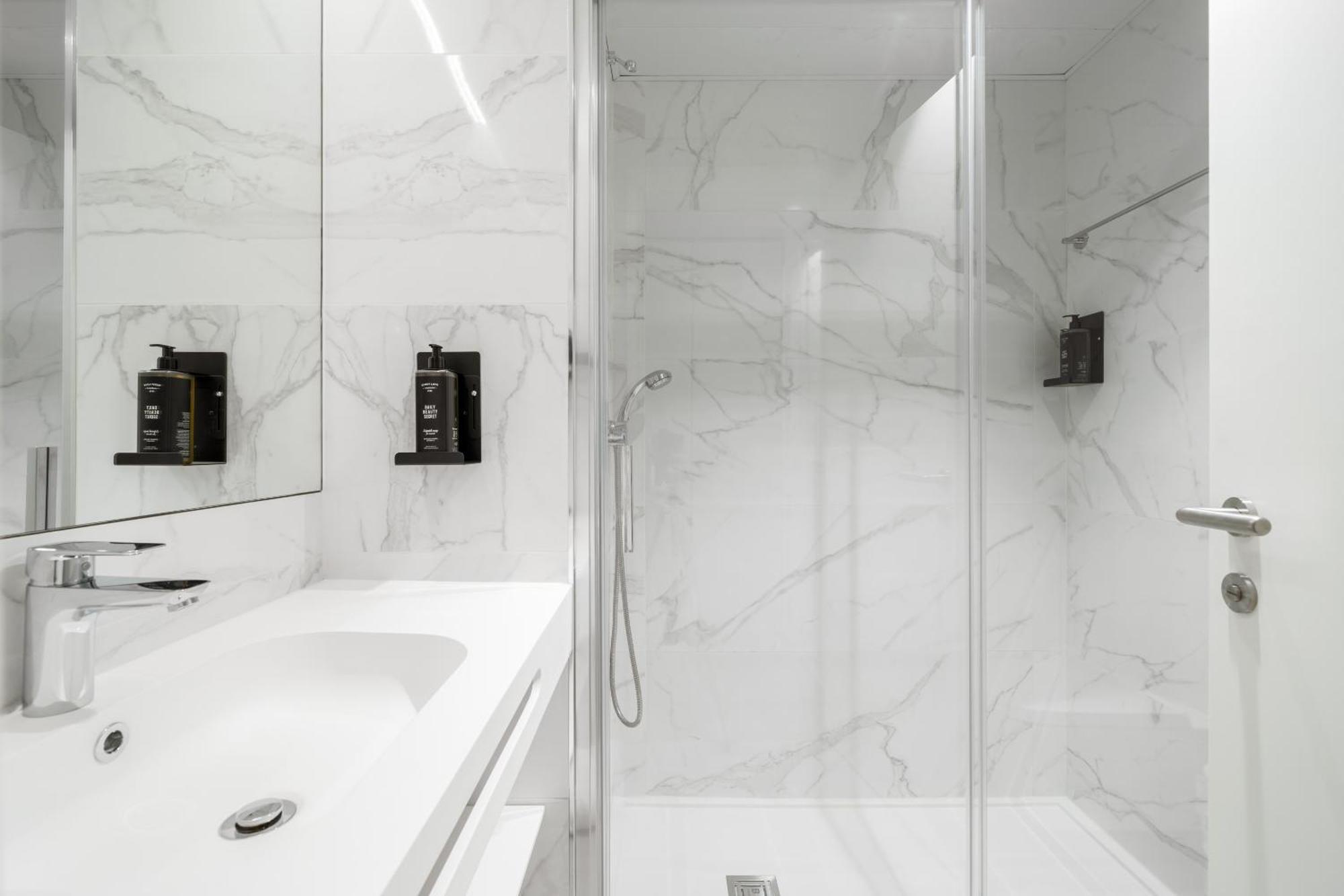 Apartamento Limehome Defensores De Chaves Lisboa