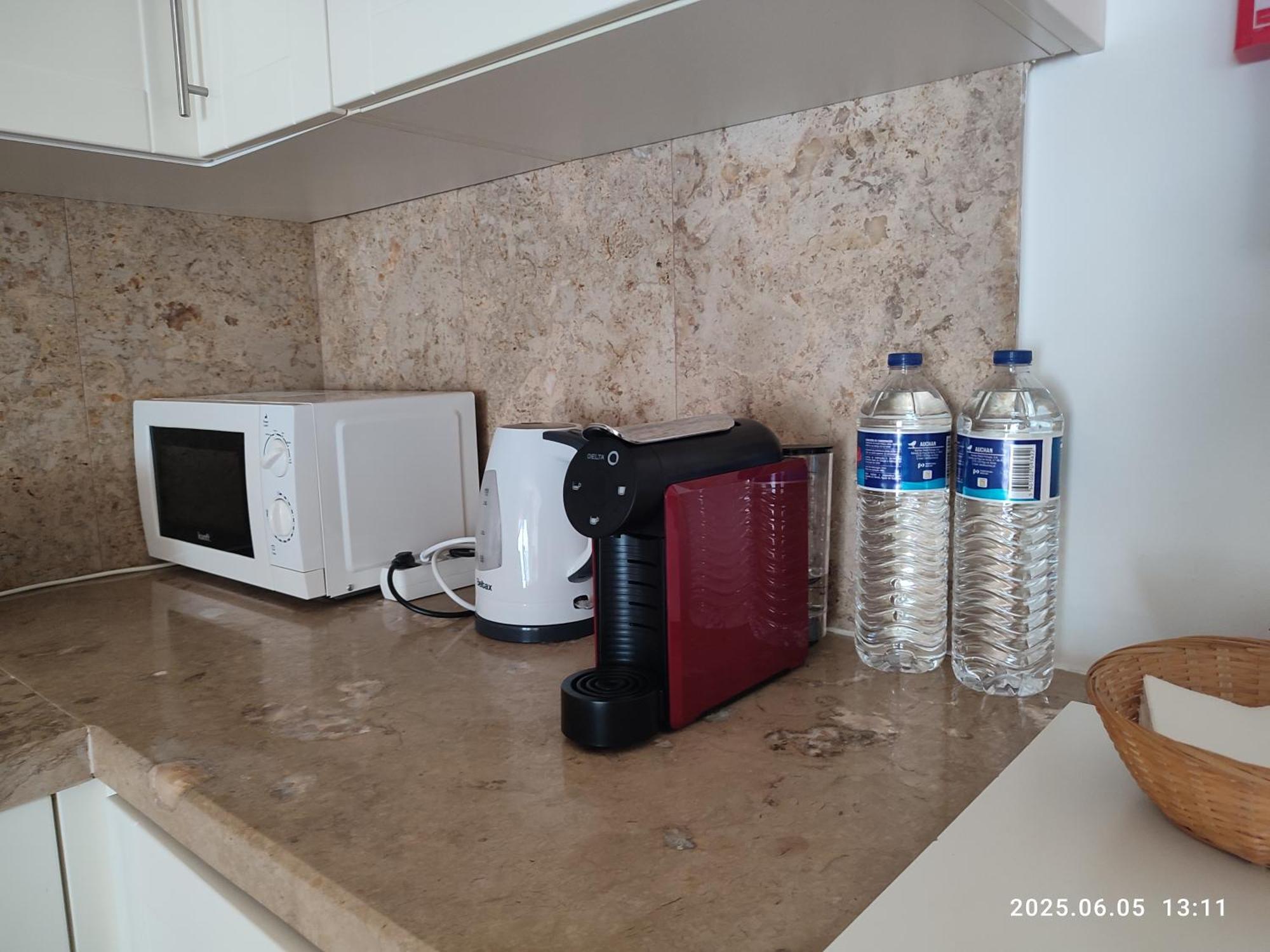 Duplex With Free Pool And Garage *