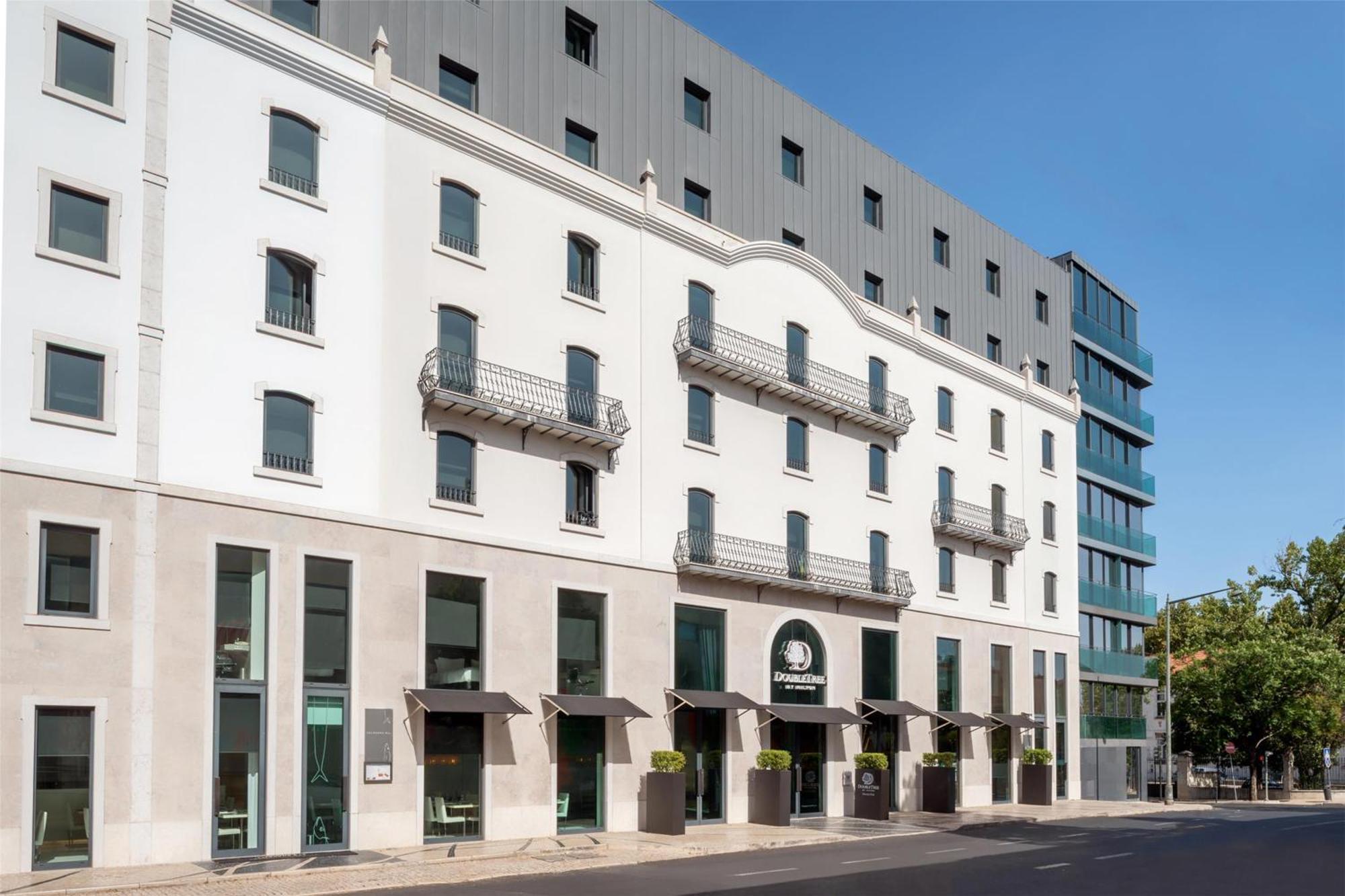 Hotel Doubletree By Hilton Fontana Park 4*