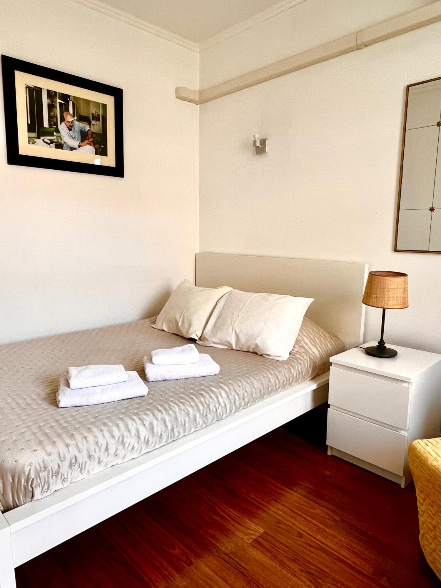 Apartment Luxury Part Of The - Modern With Airconditioning - Near Subway