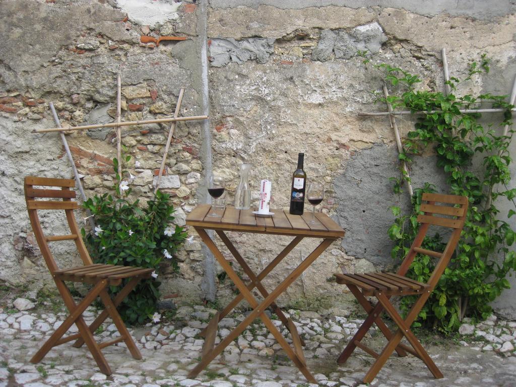 The Back Yard Nest * Lisboa