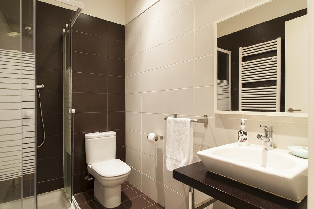 Joivy Stunning 3br Apt With Balcony, Nearby Saldanha Subway & Ist *